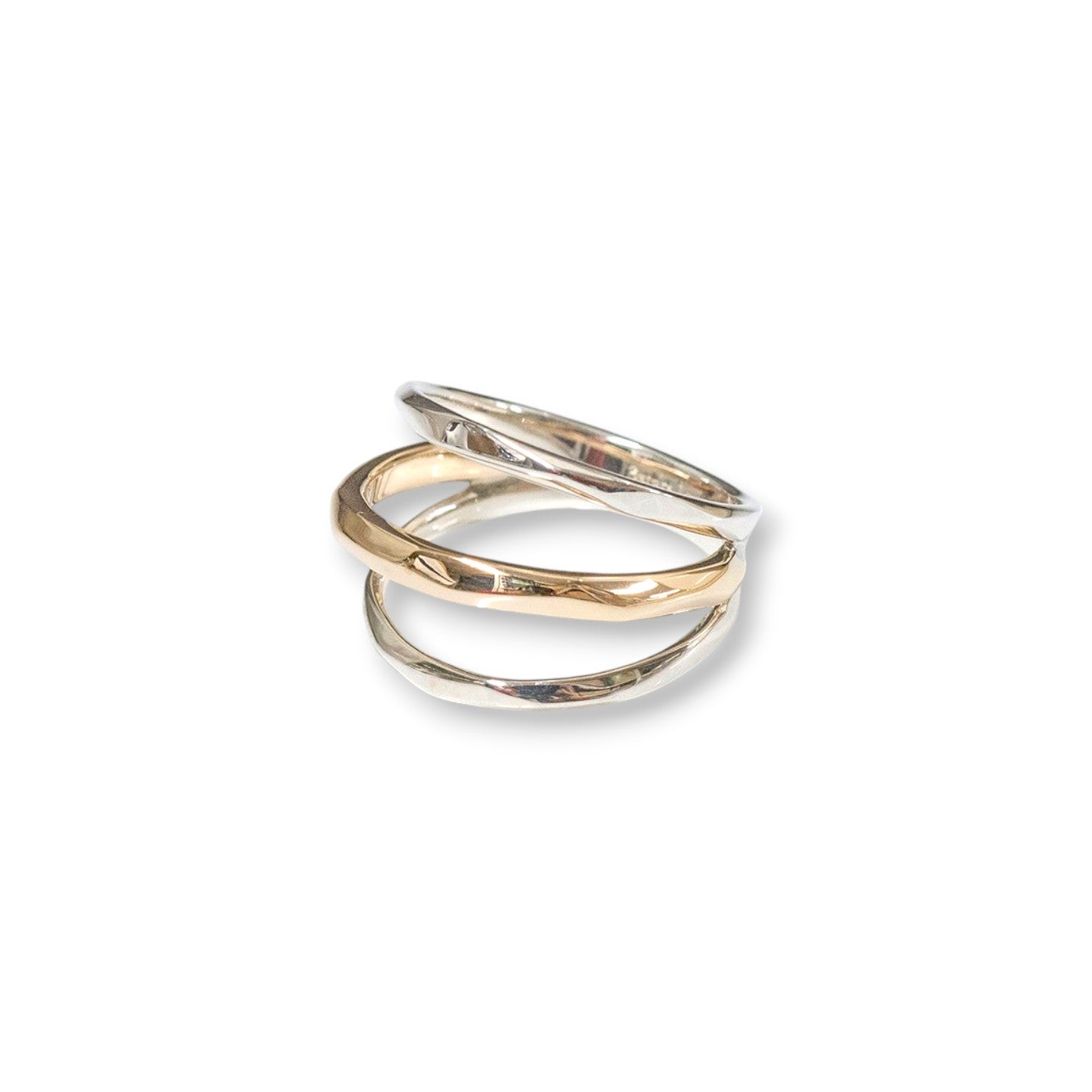 Ring – DAVAN