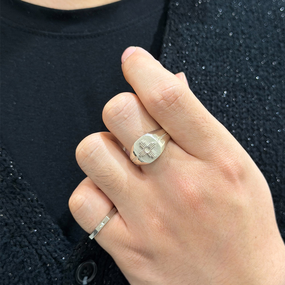 SV Signet Zia RIng – DAVAN