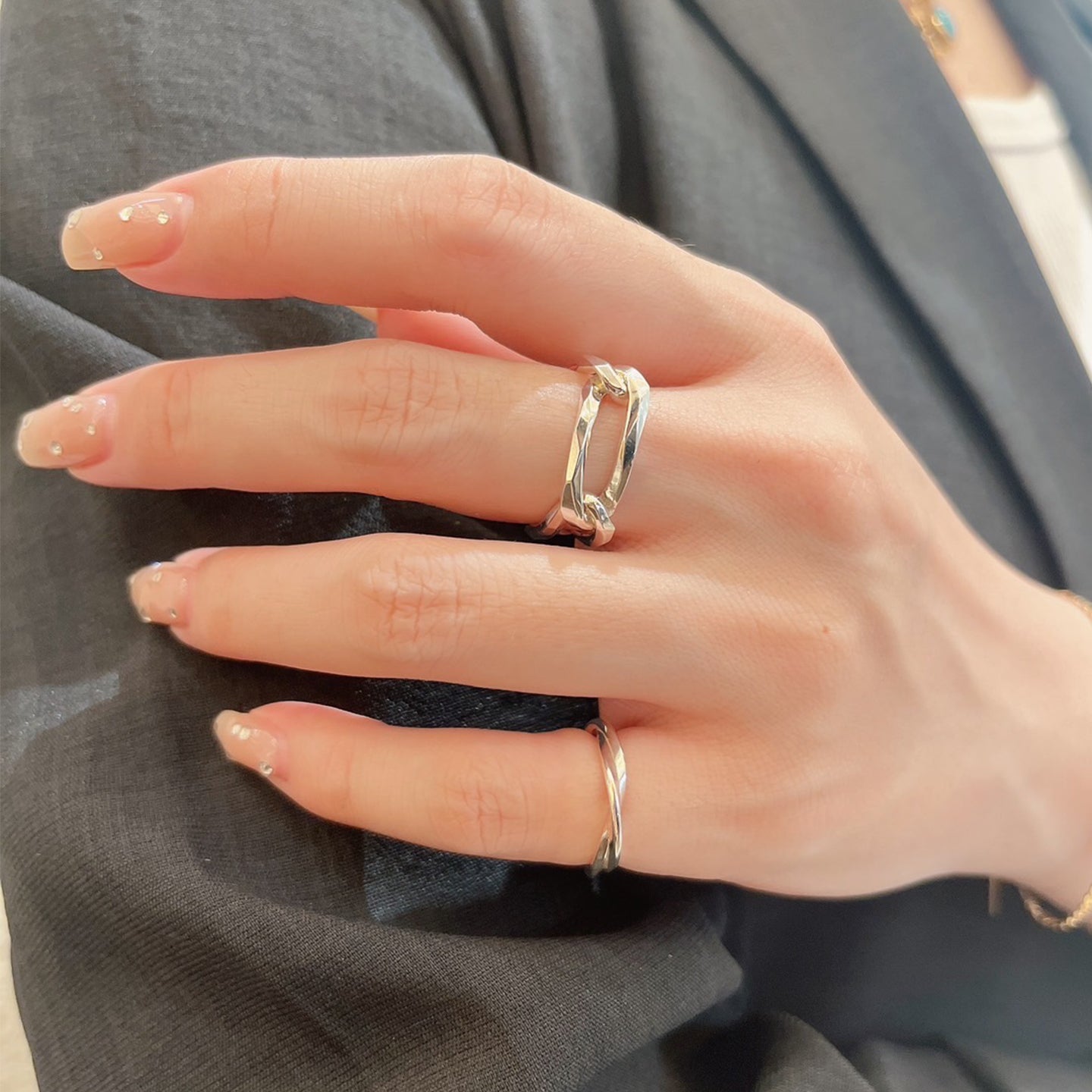 Envelop Ring – DAVAN